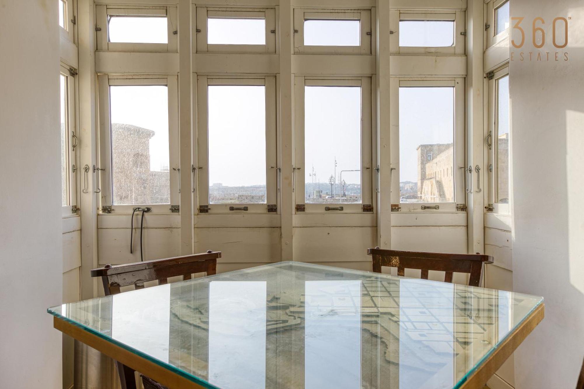 Comfortable 1Br Home With Maltese Balcony In Valletta By 360 Estates Exteriör bild